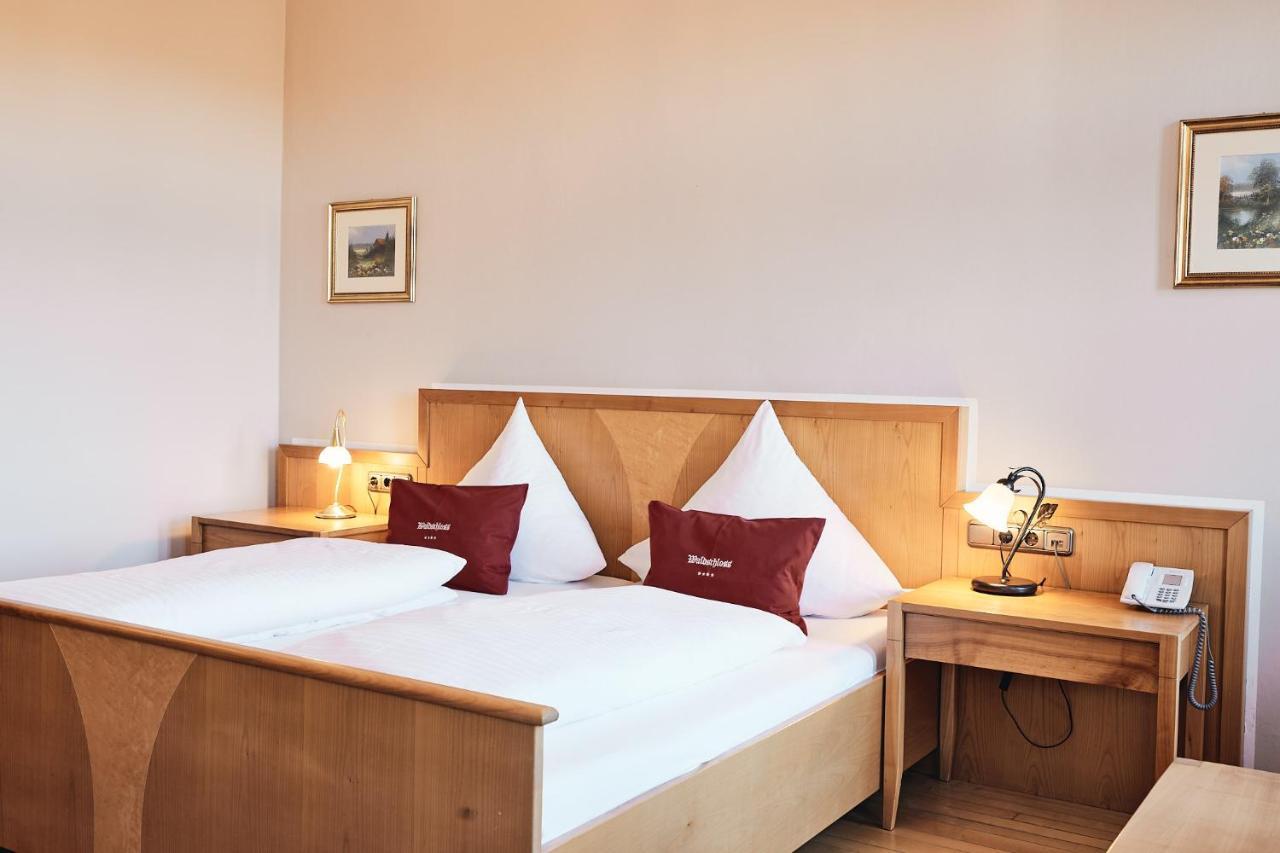 Hotel & Restaurant Waldschloss Passau Bagian luar foto