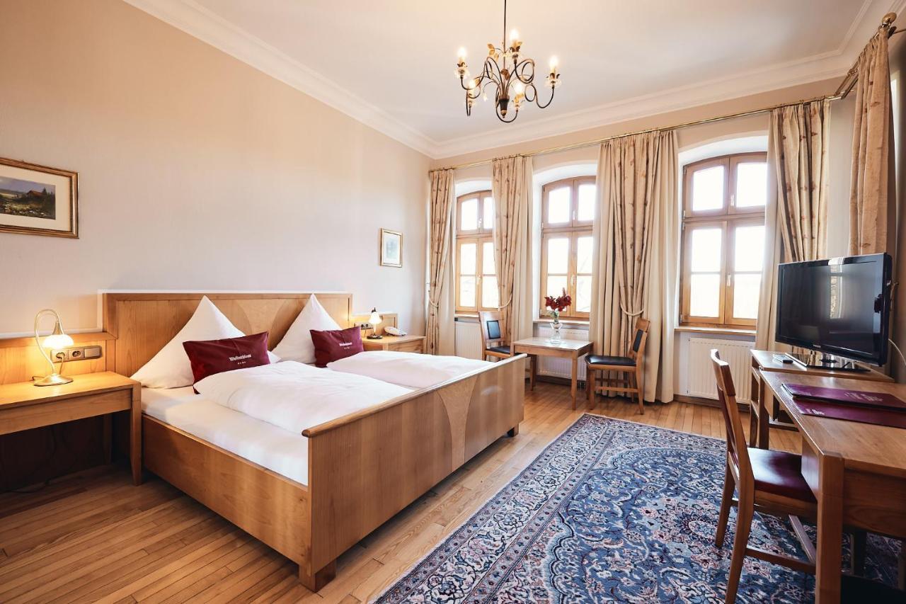 Hotel & Restaurant Waldschloss Passau Bagian luar foto