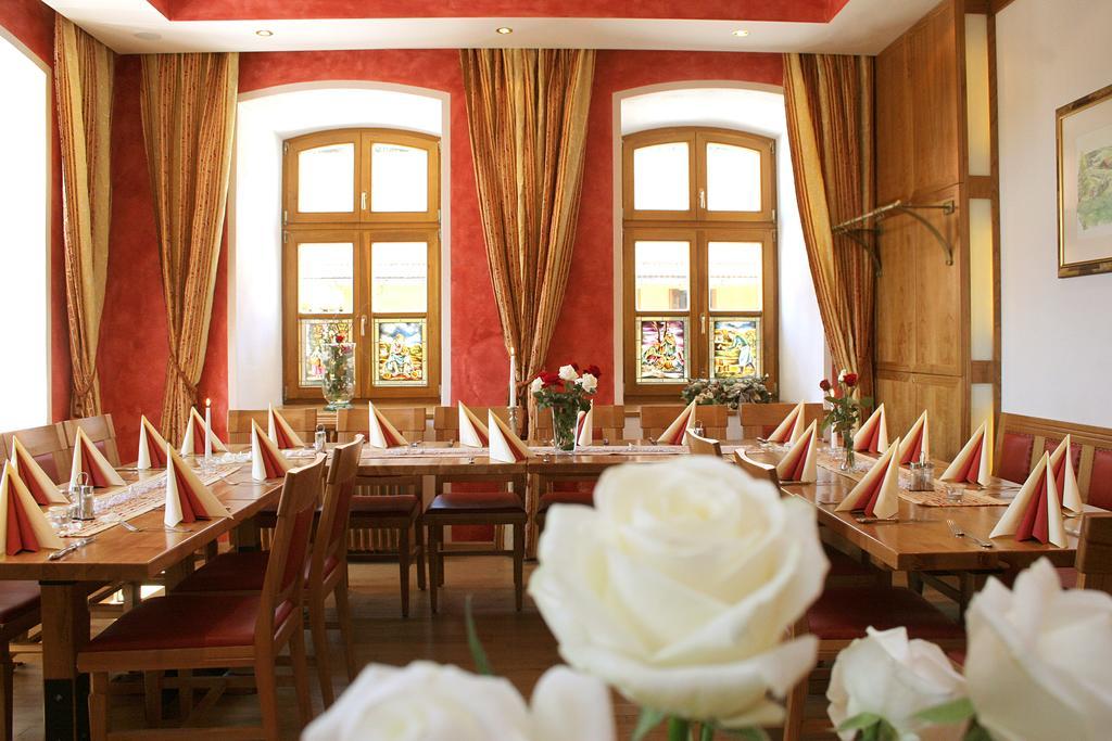 Hotel & Restaurant Waldschloss Passau Bagian luar foto
